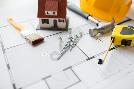 建筑建筑建筑房地产家居用维修工具蓝图上居住房屋模型图片