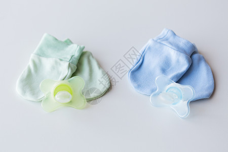 服装,婴儿,象婴儿手套肥皂为新生双胞胎图片