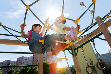 夏天,童,休闲,友谊人的群快乐的孩子儿童游乐场攀爬架图片
