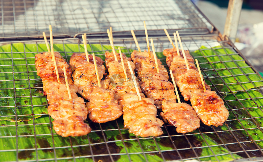 烹饪,亚洲厨房,销售食品肉类烧烤街头市场图片