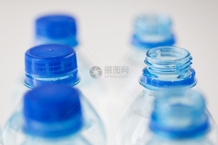回收,健康饮食,工业,包装食品储存塑料瓶与纯饮用水图片