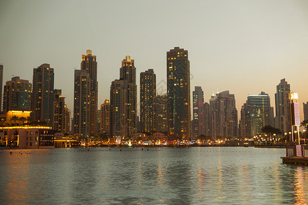 城市景观,旅游,旅游城市迪拜商业区夜景海滨图片