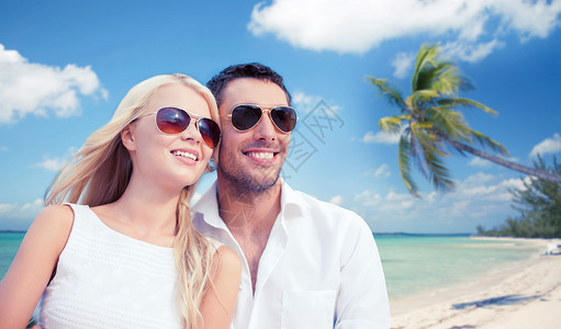 暑假,旅游,人约会的幸福的夫妇热带海滩背景图片