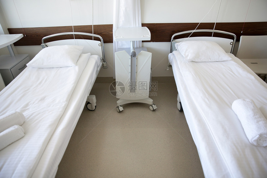 医疗保健医疗流动医院病房,干净的空床图片