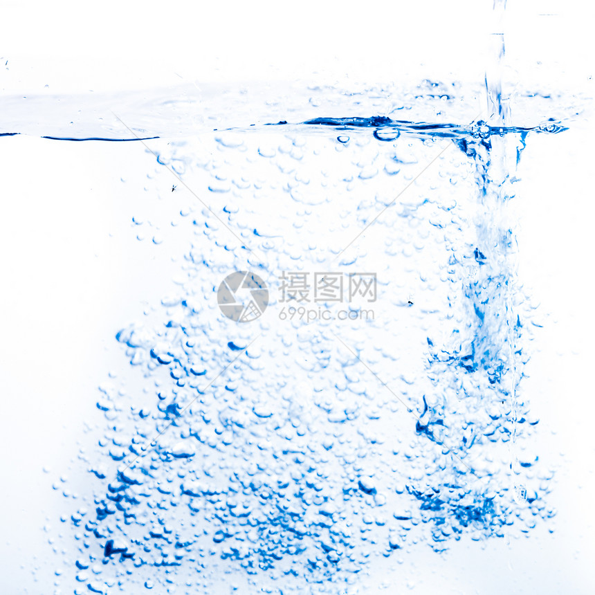蓝色的水溅白色的背景上水溅图片