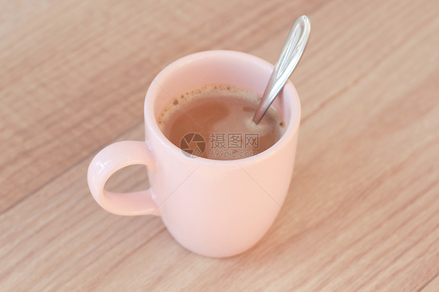 杯加奶油的热咖啡图片