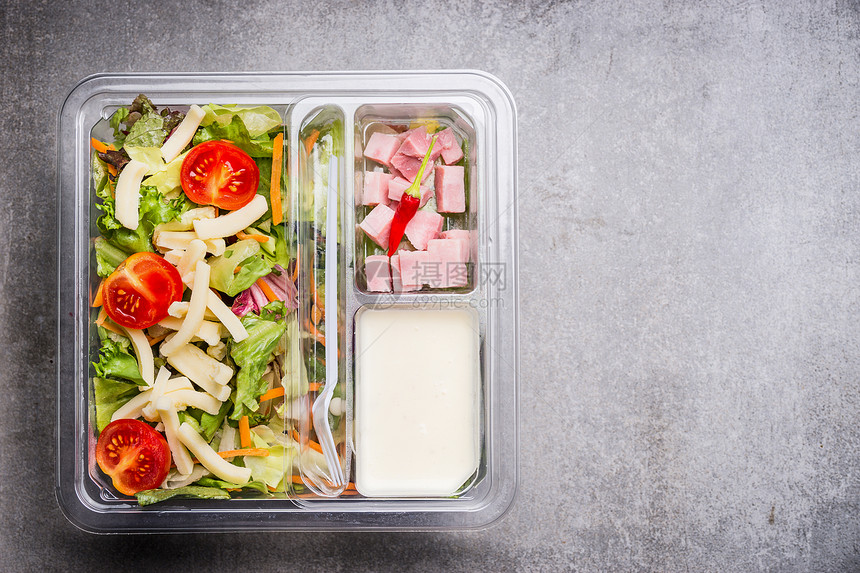 午餐盒与健康生菜沙拉与奶酪图片