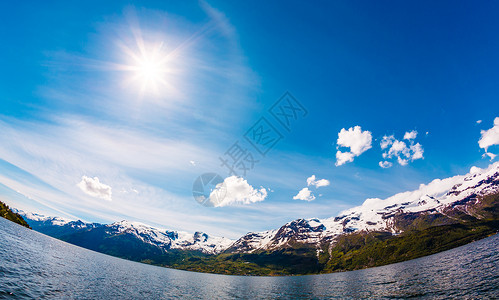 美丽的自然挪威自然景观鱼眼镜头效果图片