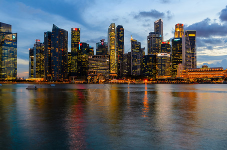 新加坡市中心码头湾的日落景色新加坡市中心图片