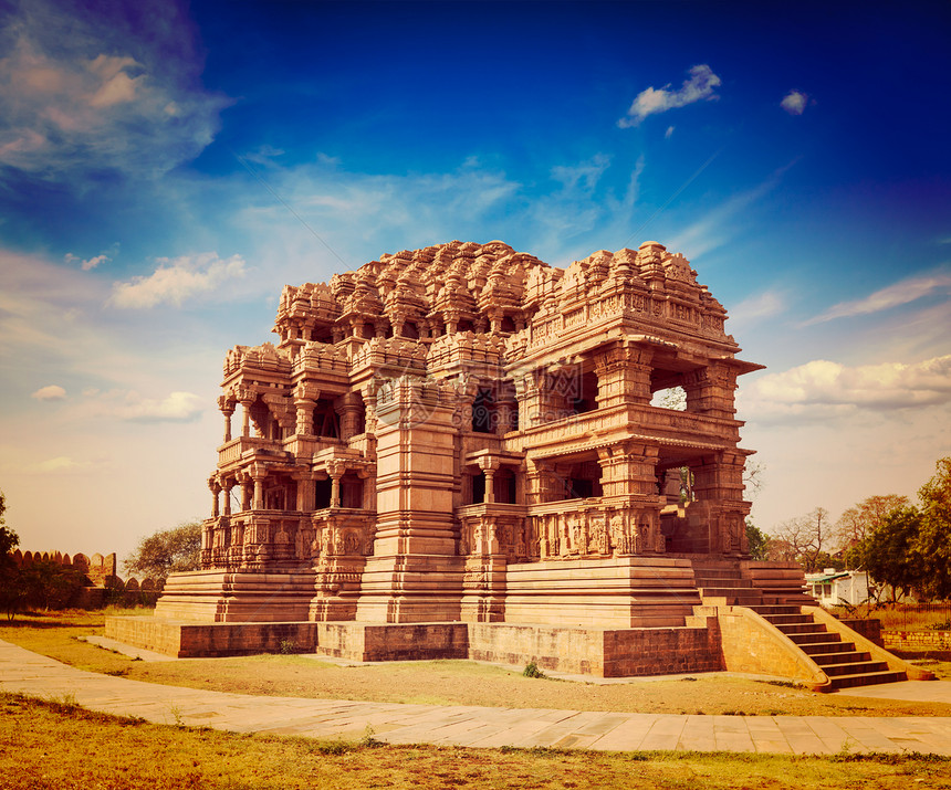 萨巴胡SasBshukaMandir,萨哈斯特拉巴胡寺寺庙格瓦利奥堡加瓦利奥,马迪亚邦,印度图片