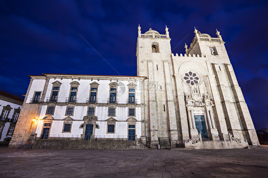 波尔图大教堂SedoPorto葡萄牙最古老的纪念碑之,也最重要的罗马式纪念碑之图片