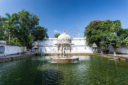 王公SaheliyonkiBari少女庭院印度乌代普尔的个主要花园背景