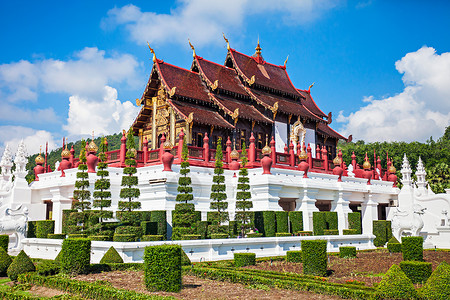 泰国清迈附近皇家公园拉贾普鲁克的皇家展馆hokhamLuang图片