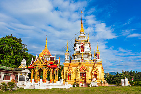 瓦南托克梅位于泰国省的佛教寺庙高清图片