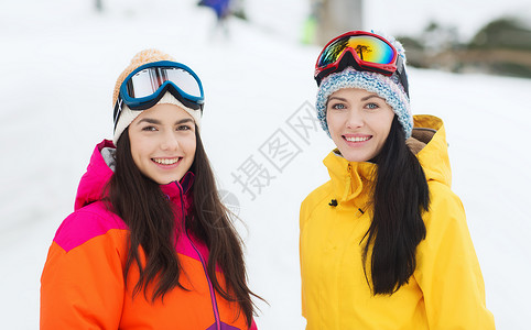 冬季,休闲,运动,友谊人的快乐的女孩朋友滑雪护目镜户外图片