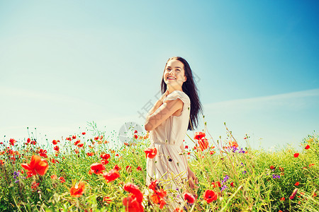 幸福,自然,夏天,假期人的微笑的轻女人田图片