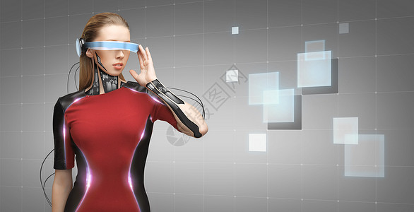人,技术,未来进步轻妇女与未来主义眼镜微芯片植入传感器灰色背景与网格广场图片