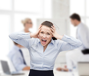 商业,办公室压力愤怒的尖叫女商人图片