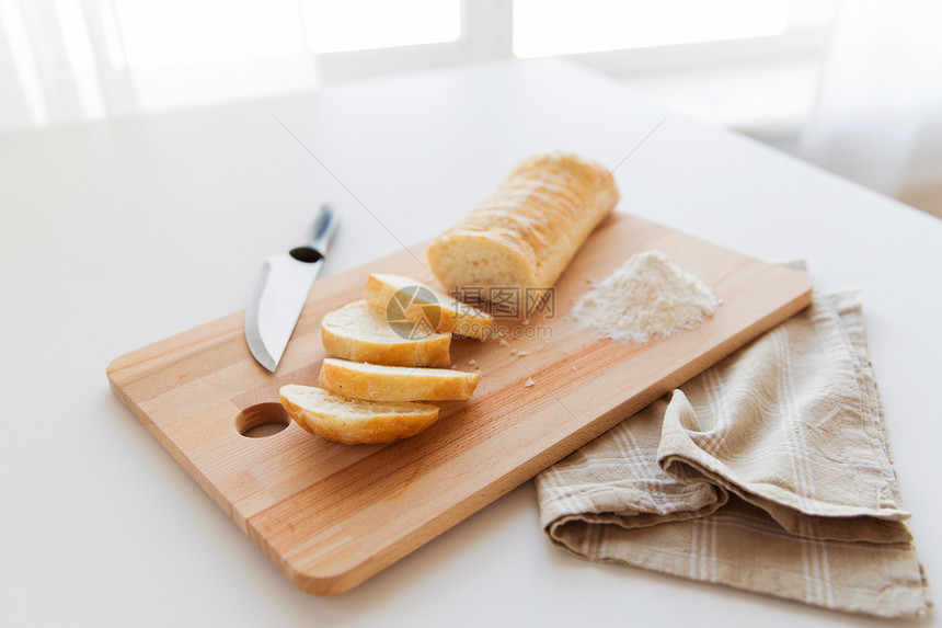 食物,垃圾食品,饮食健康的饮食白色包包菜刀木制切割板图片