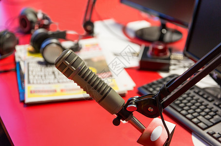电台素材技术,电子音频设备的麦克风录音室电台背景