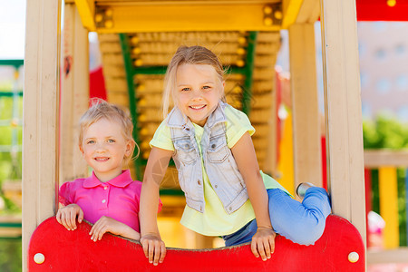 夏天,童,休闲,友谊人的快乐的孩子儿童游乐场攀爬架图片