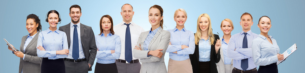 商业,人,公司,队合作办公室群蓝色背景的快乐商人图片