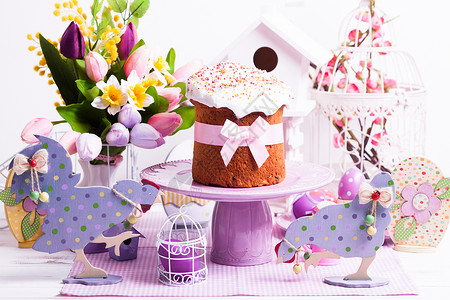复活节蛋糕粉红色的笼子高清图片
