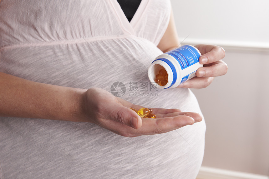 孕妇服用维生素的细节图片