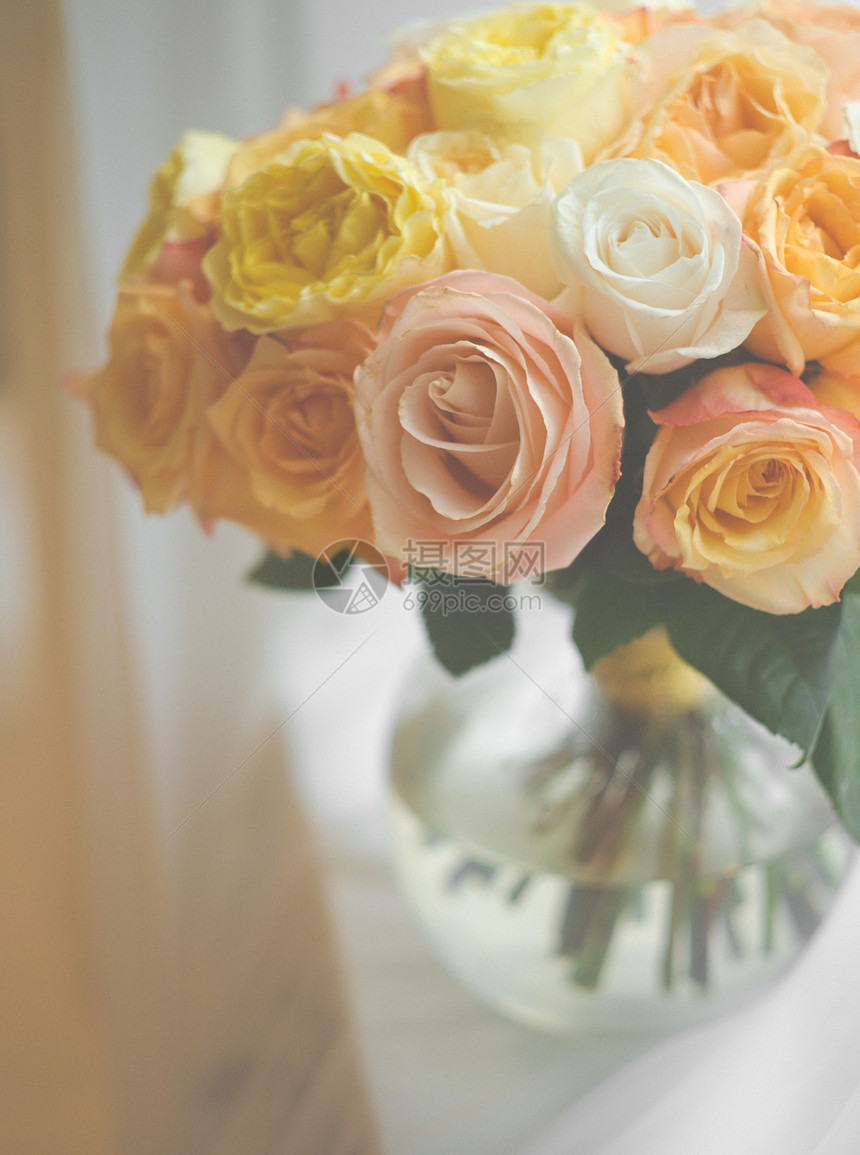 还精致的玫瑰新娘花生日图片