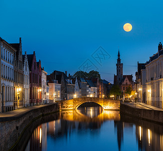 欧洲中世纪夜景背景布鲁日布鲁日运河晚上,比利时图片