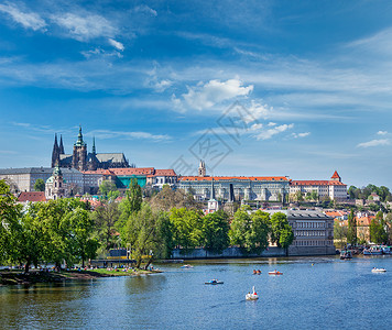 赫瓦尔全景反射捷克的高清图片