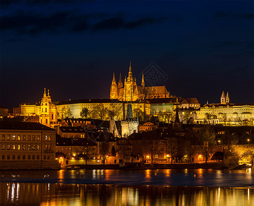 旅行布拉格欧洲背景查尔斯桥布拉格城堡黄昏布拉格,捷克共国图片