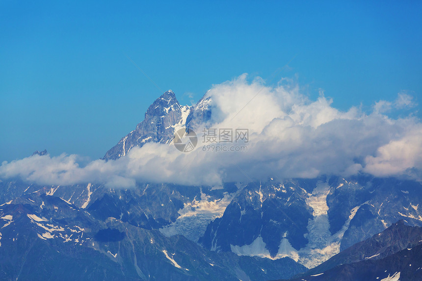 乌什巴峰,高加索山脉斯瓦涅蒂图片