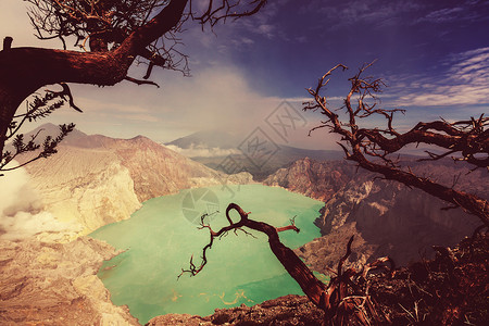 湖火山口火山艾根,爪哇,印度尼西亚高清图片