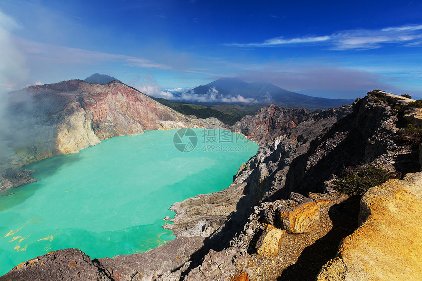 湖火山口火山艾根,爪哇,印度尼西亚图片