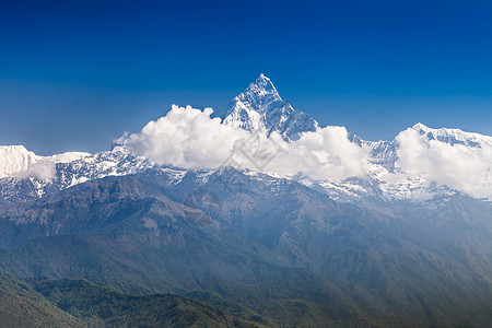 马哈普赫雷安纳普尔纳山日出,波哈拉,尼泊尔高清图片