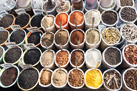 印度果阿0月20124月06日,印度果阿市场上的香料图片