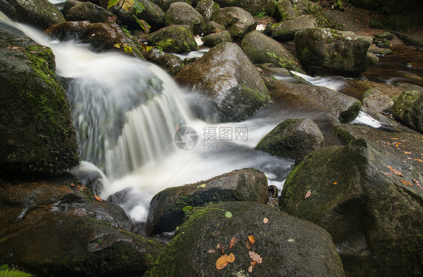 贝基瀑布景观达特穆尔公园英格兰图片