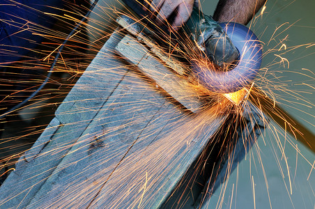 工业工人用纺丝机火花切割钢高清图片