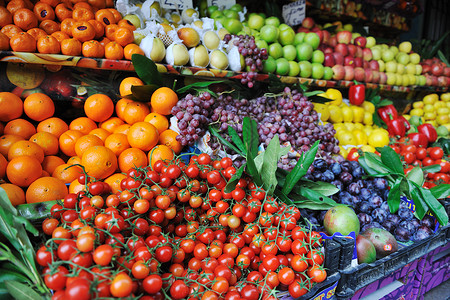 市场上新鲜的健康机食品水果蔬菜图片