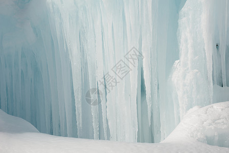 冬季自然背景下的冰雪图片