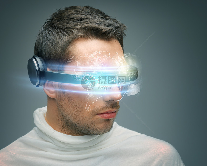 未来的技术科幻戴数字眼镜的人图片