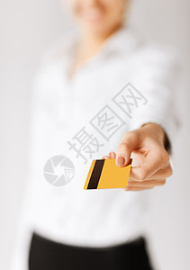 商业,奢侈品,购物金钱女人黄金信用卡高清图片