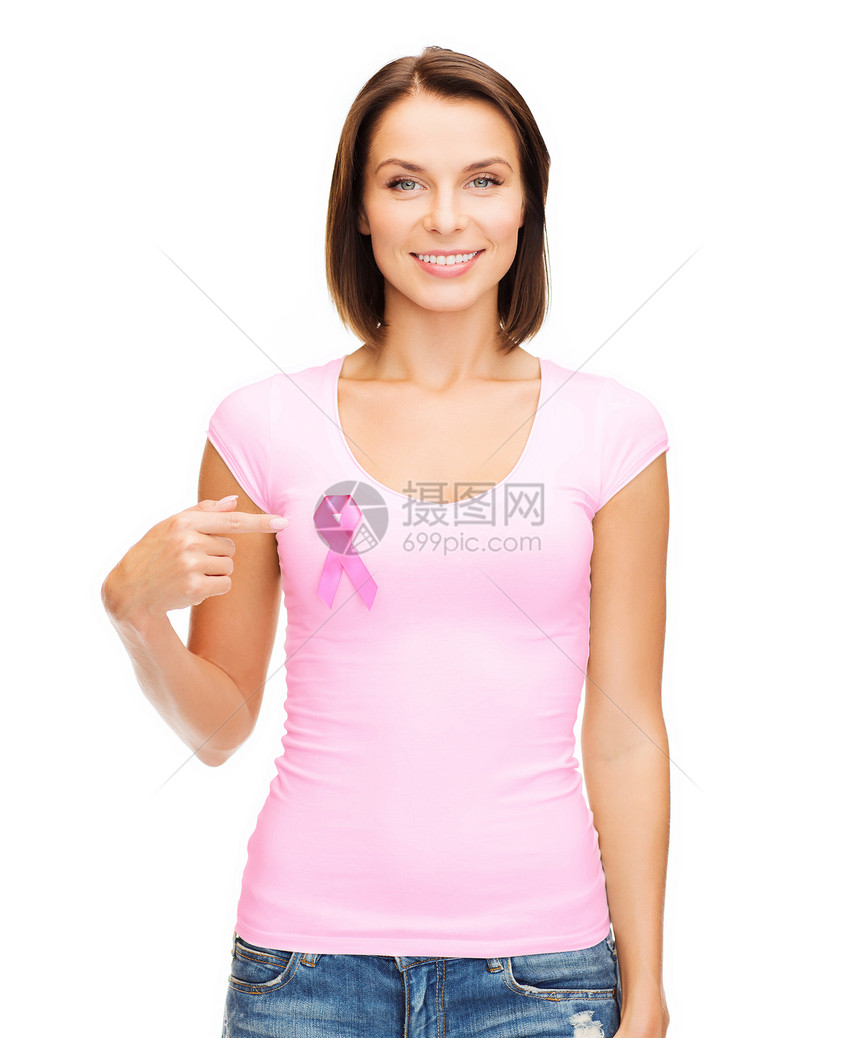 医疗保健,医学乳腺癌的妇女空白T恤与粉红色癌症丝带图片