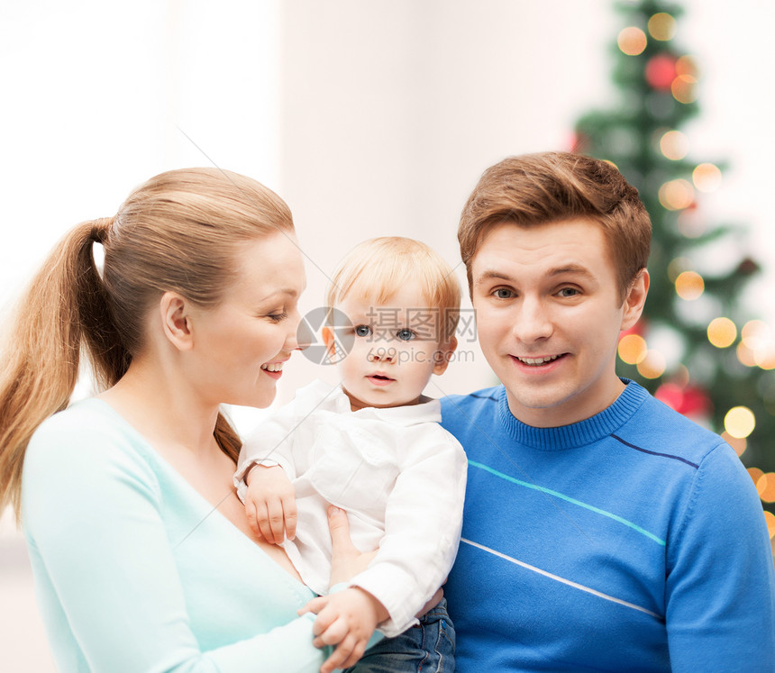 诞节,冬天,家庭,人,幸福的快乐的父母与可爱的婴儿玩耍图片
