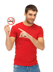 穿红色衬衫的严肃男人的照片,没吸烟标志图片