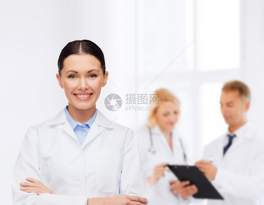 保健医学微笑的女医生图片