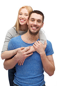 爱家庭观念微笑的夫妇拥抱图片
