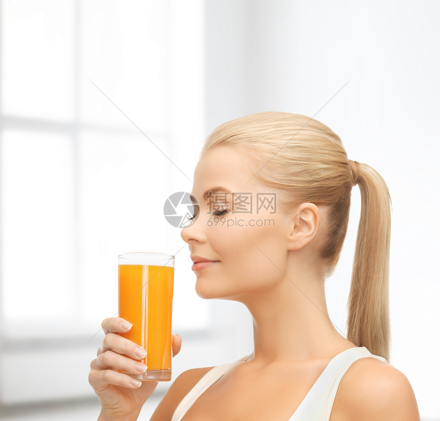 食物,保健饮食轻妇女喝橙汁图片