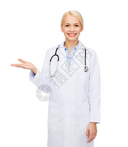 医疗保健医学微笑的女医生着东西她的手掌上图片